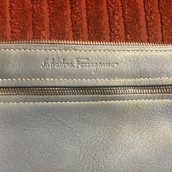 Salvatore Ferragamo Blue Zip Clutch - Picture 2 of 13